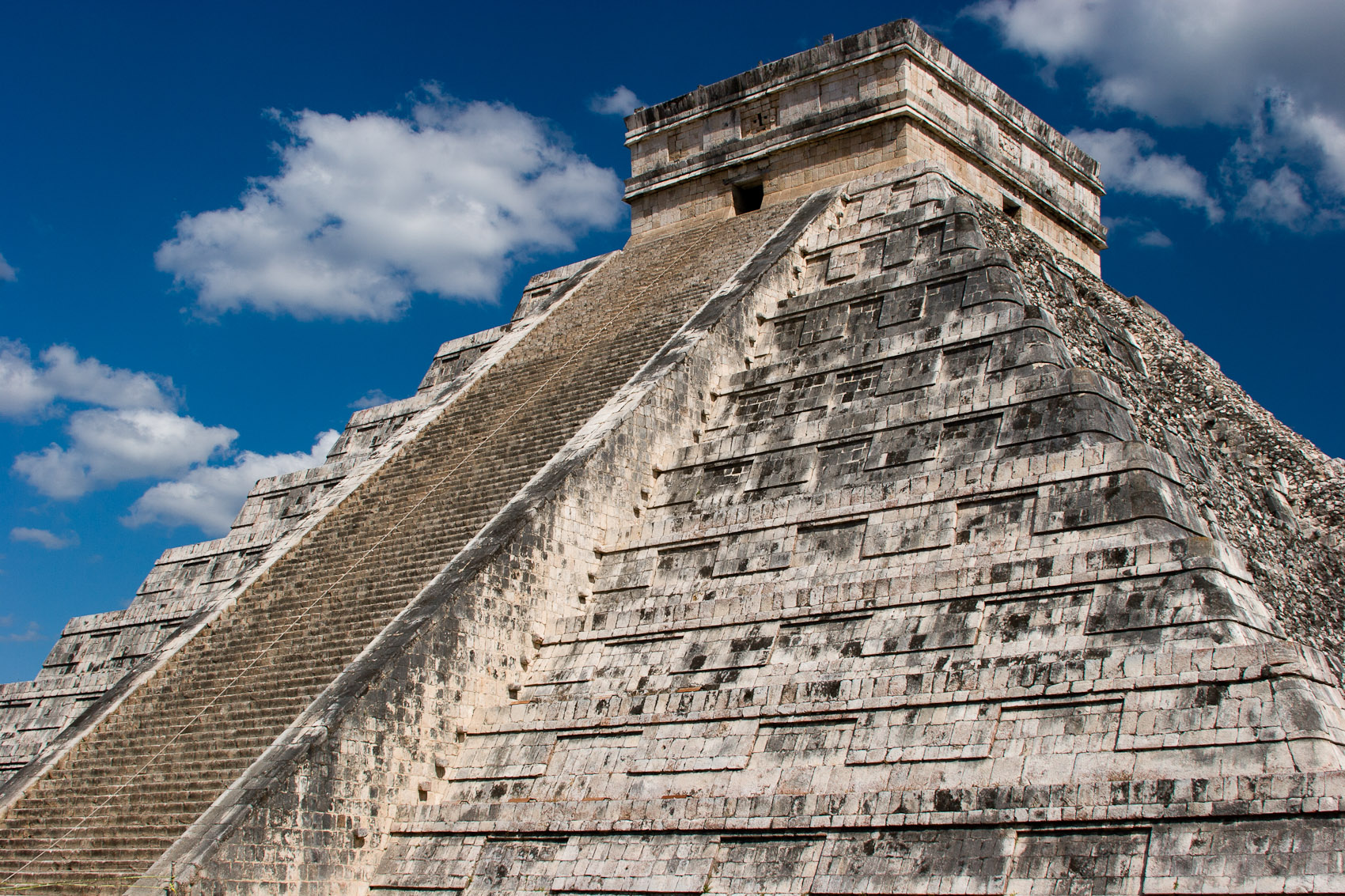 Bernard Crampon Photography - DNG-2006-02-19-CHICHéN-ITZÁ_0196