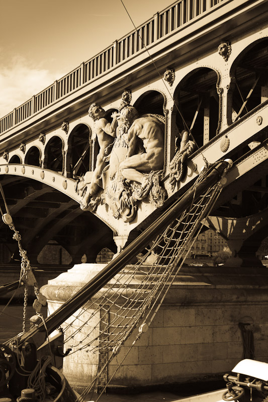 Bernard Crampon Photography - DNG 2009 08 21 Paris_0017-Edit