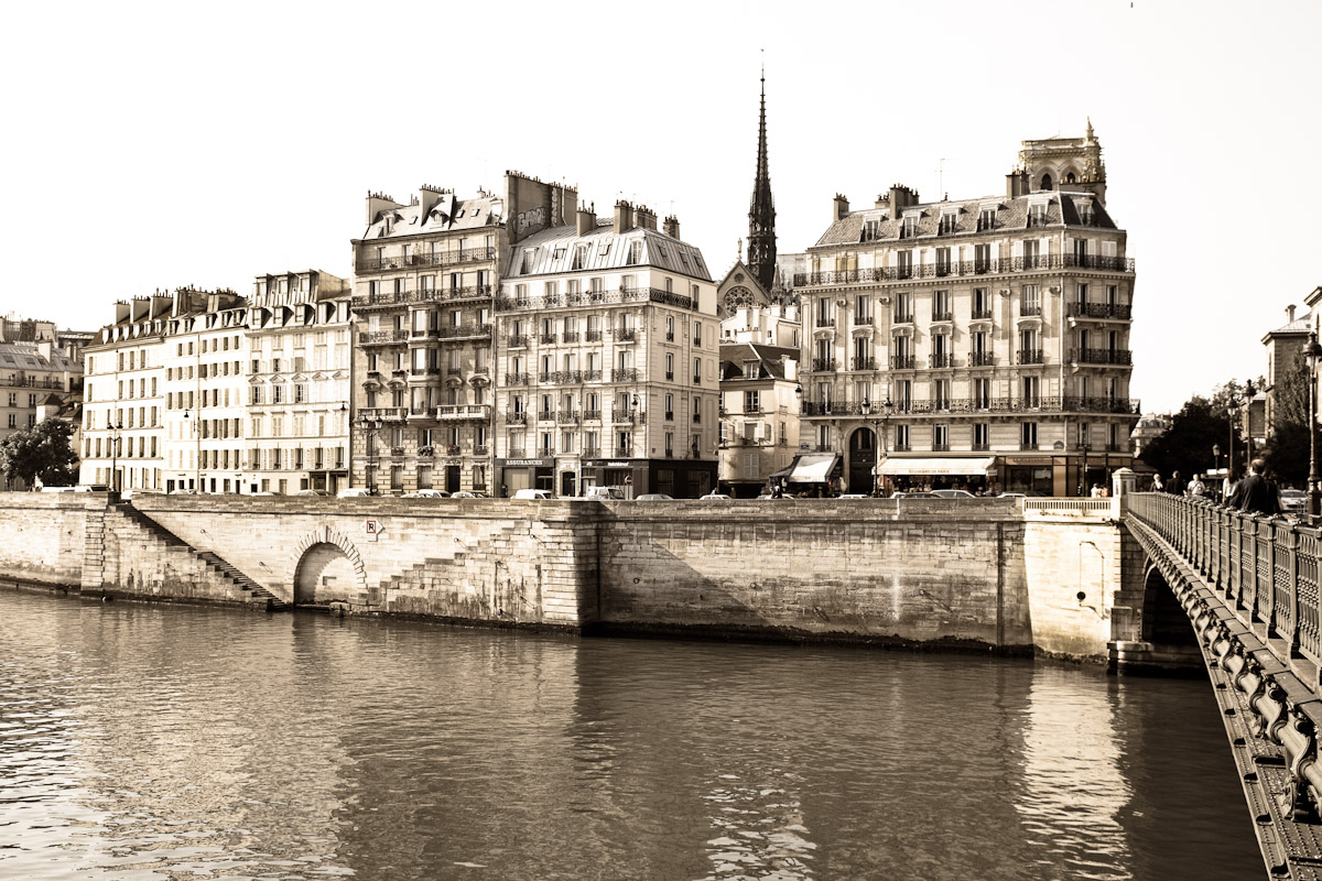 Bernard Crampon Photography - DNG 2009 09 06 Paris_0062-Edit